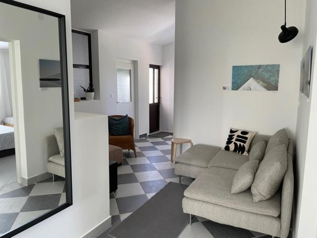 Apartment Vucic ราชานาส ภายนอก รูปภาพ