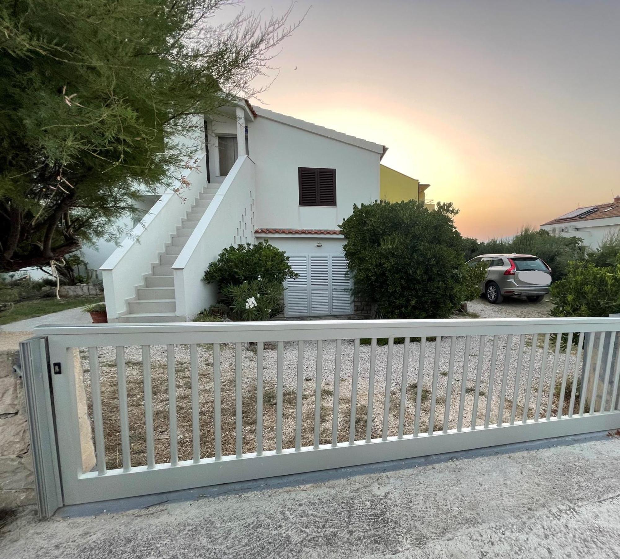 Apartment Vucic ราชานาส ภายนอก รูปภาพ